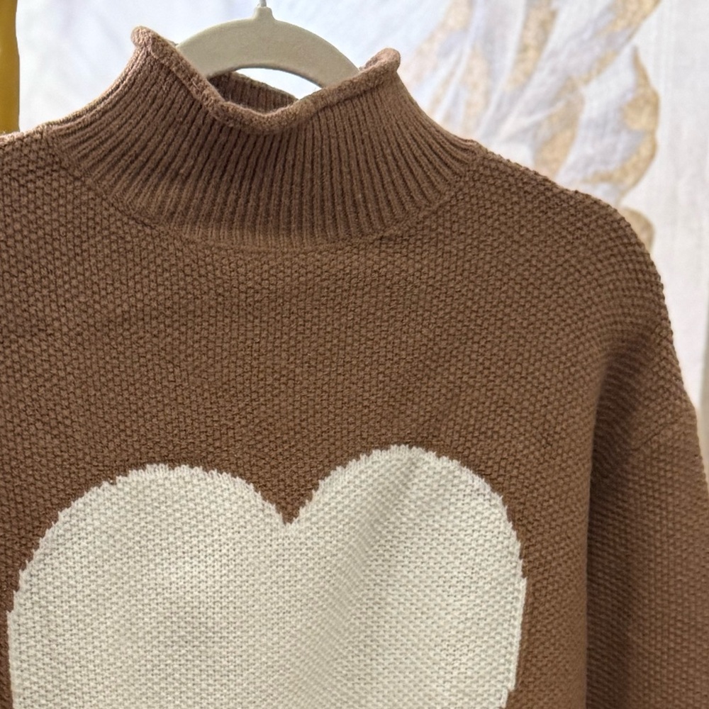 Heart Pattern Brown Sweater - Picture 5 of 9